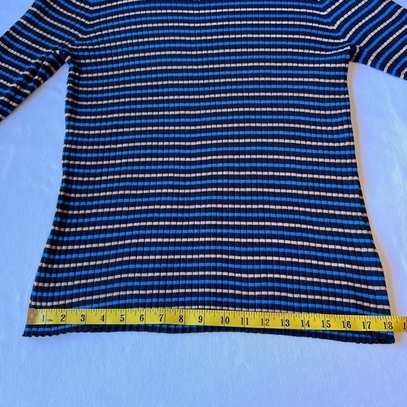 J. McLaughlin Annette crew neck long sleeve stretch knit sweater - Picture 8 of 11